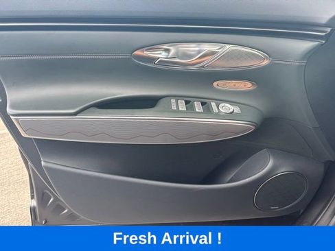 Used 2023 Genesis GV70 2.5T w/ Advanced Package AWD/4WD image 13