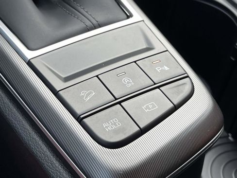 New 2026 Kia Sportage SX FWD image 32