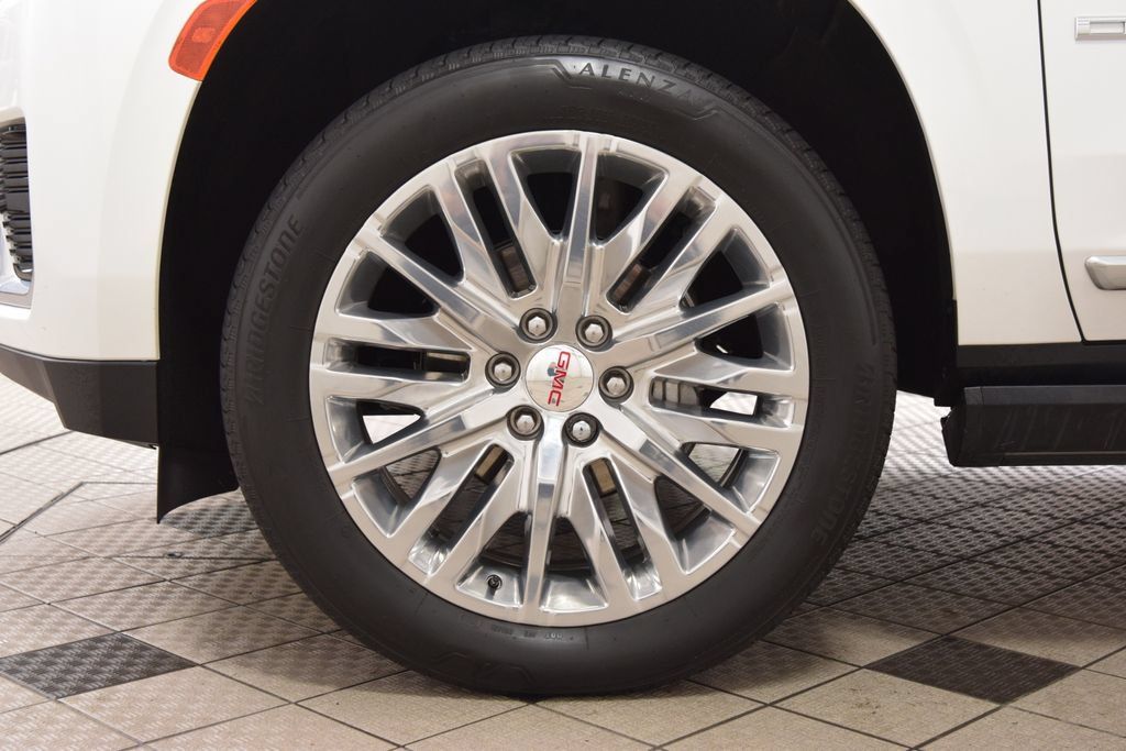 Used 2024 GMC Yukon Denali AWD/4WD image 30