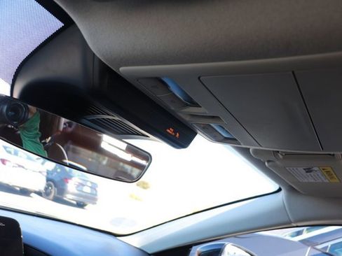 Used 2025 MAZDA MAZDA3 s image 24