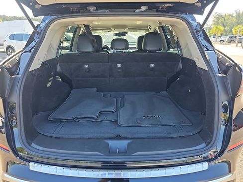 Used 2024 Nissan Murano SV FWD image 16