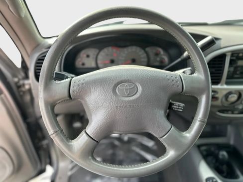 Used 2002 Toyota Sequoia Limited AWD/4WD image 17