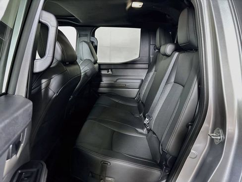 Used 2024 Toyota Tacoma Limited w/ Limited Package (LT) AWD/4WD image 20