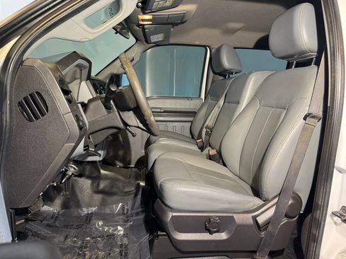 Used 2011 Ford F250 XL w/ Skid Plate Pkg AWD/4WD image 8