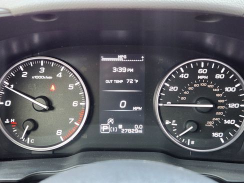 Used 2024 Subaru Crosstrek 2.0i Premium AWD/4WD image 13