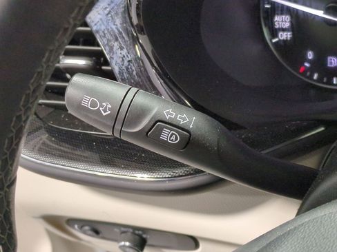 Used 2023 Buick Envision Preferred image 32