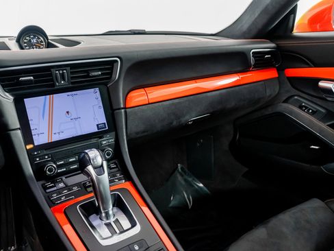 Used 2018 Porsche 911 GT3 image 33