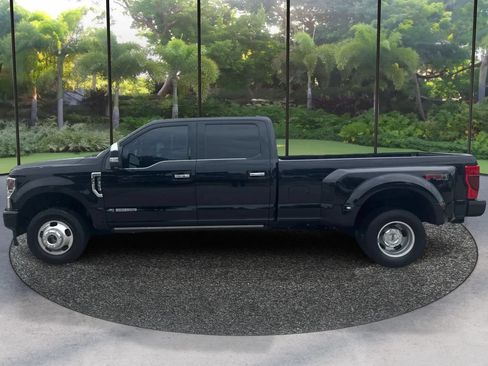 Used 2022 Ford F350 Platinum AWD/4WD image 8