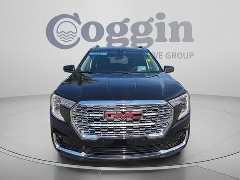 Certified 2024 GMC Terrain Denali w/ Denali Premium Package AWD/4WD image 8