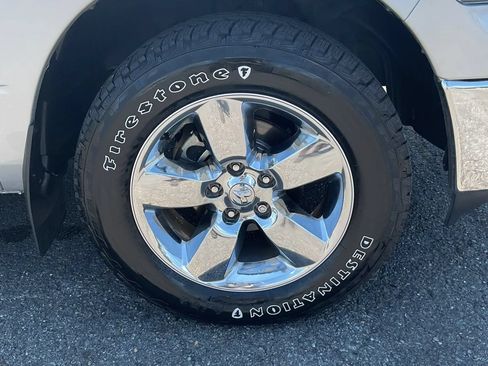 Used 2017 RAM 1500 Big Horn AWD/4WD image 9