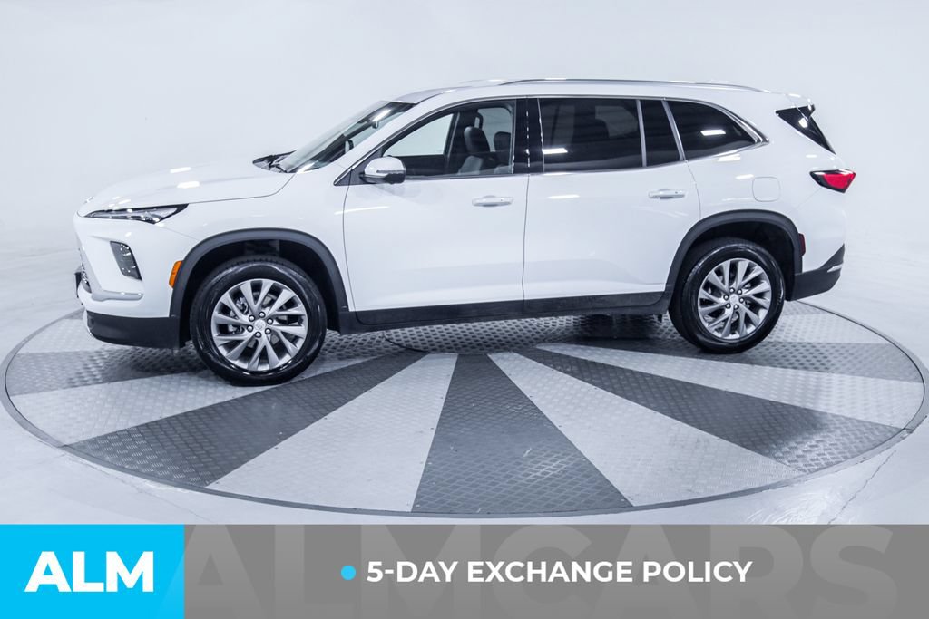 Used 2026 Buick Enclave Preferred FWD image 3