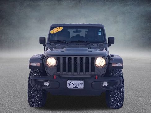 Used 2023 Jeep Wrangler Unlimited Rubicon w/ Dual Top Group image 2