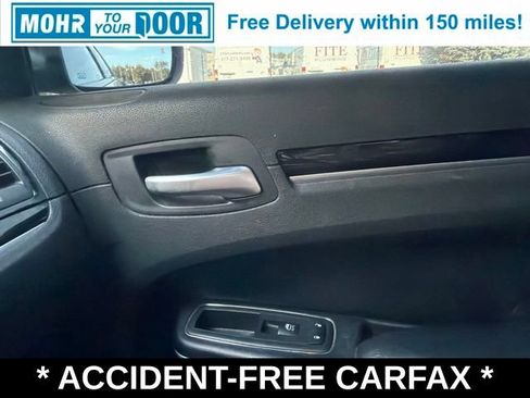 Used 2021 Chrysler 300 S RWD image 31
