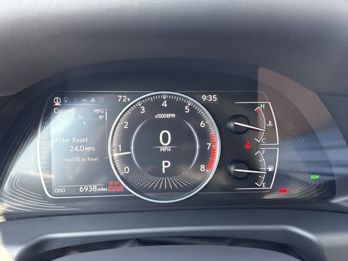 Used 2025 Lexus ES 350 Ultra Luxury FWD image 16