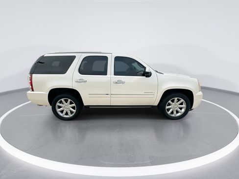 Certified 2014 GMC Yukon Denali AWD/4WD image 9