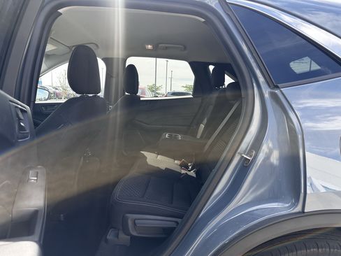 Used 2023 Ford Escape Active w/ Tech Pack #1 AWD/4WD image 8