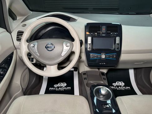 Used 2012 Nissan Leaf SV image 27