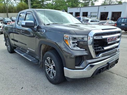 Used 2019 GMC Sierra 1500 SLE w/ SLE Value Package AWD/4WD image 1