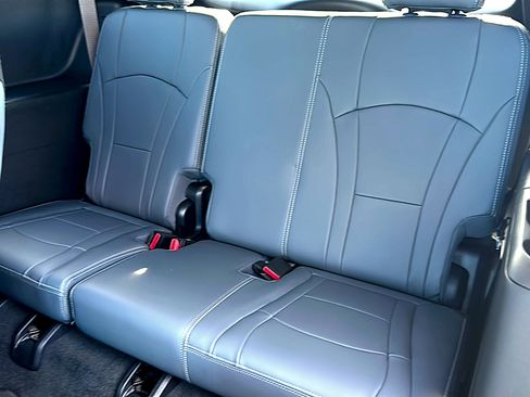 Used 2024 Buick Enclave Essence w/ Sport Touring Edition image 20