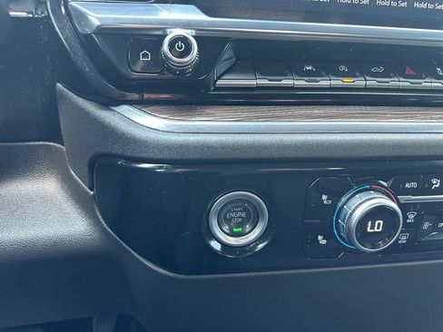 Certified 2024 GMC Sierra 1500 Elevation AWD/4WD image 6