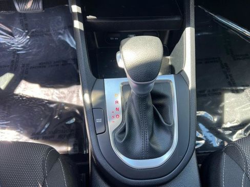 Used 2024 Kia Forte LXS FWD image 18