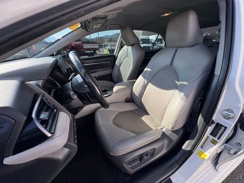 Used 2021 Toyota Camry SE image 22