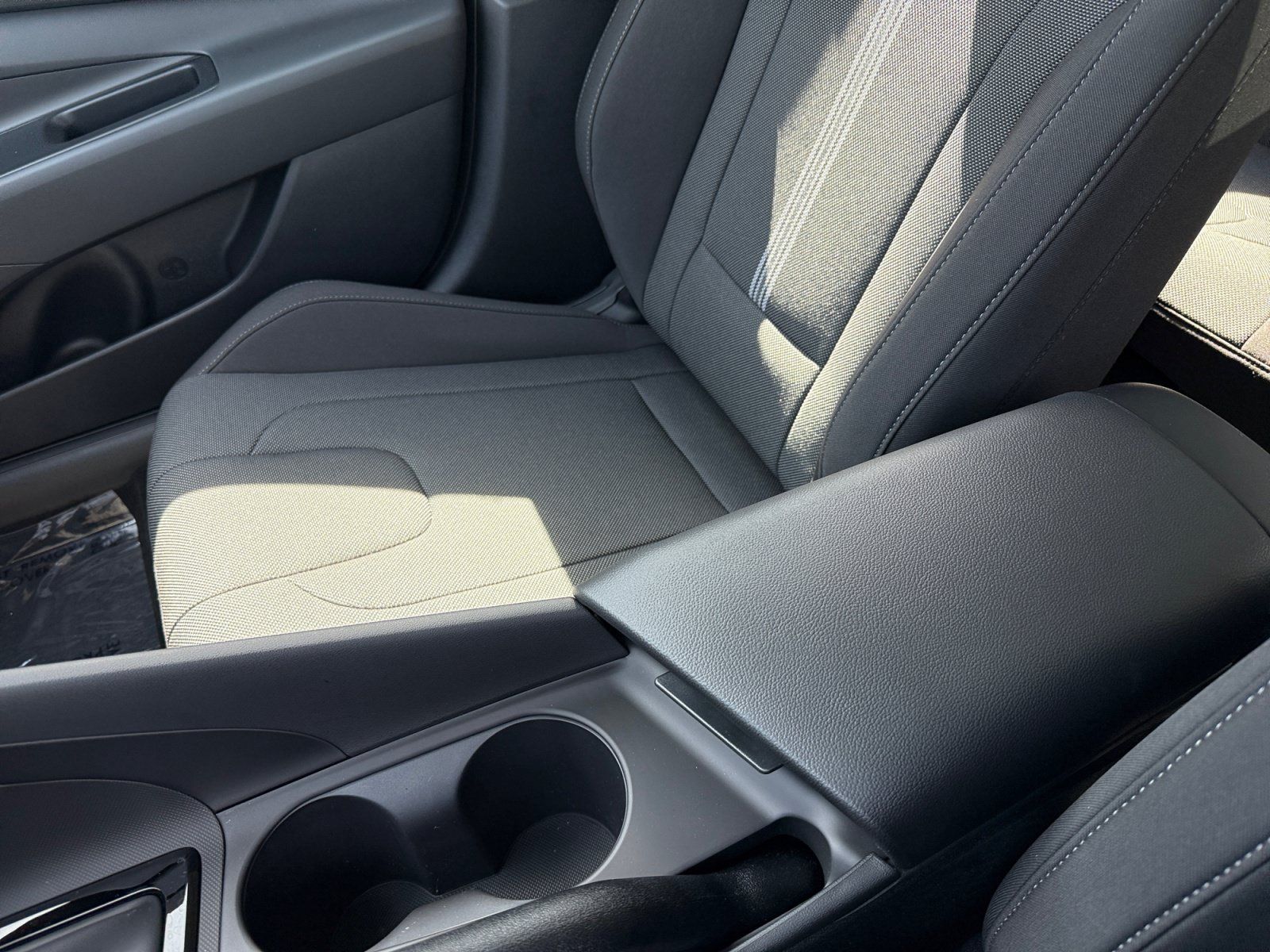 Certified 2026 Hyundai Elantra SE FWD image 14