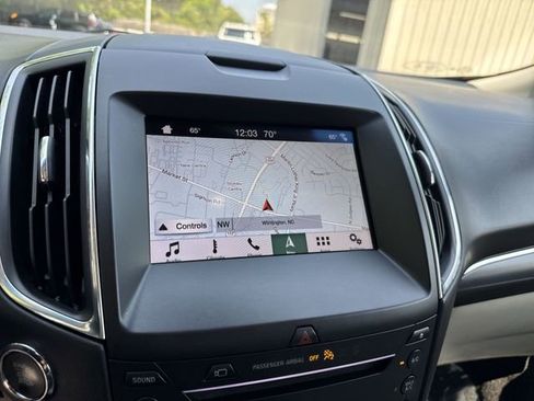 Used 2019 Ford Edge Titanium w/ Equipment Group 301A image 21