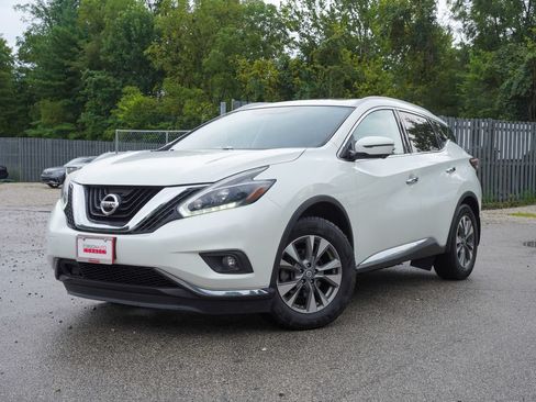 Used 2018 Nissan Murano SL w/ Moonroof Package AWD/4WD image 3