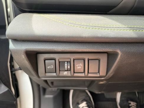 Used 2025 Subaru Outback Onyx Edition AWD/4WD image 11