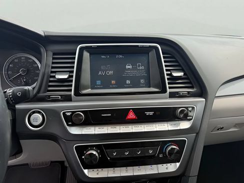 Used 2018 Hyundai Sonata SEL FWD image 13