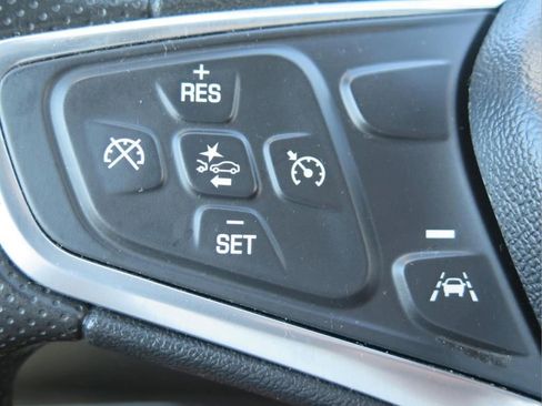 Used 2022 Chevrolet Equinox LT AWD/4WD image 19