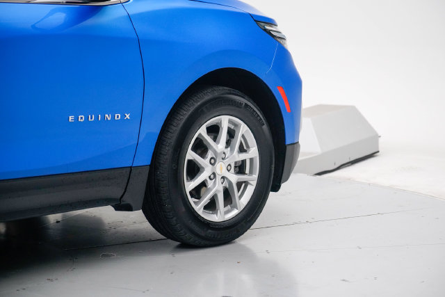 Used 2024 Chevrolet Equinox LT w/ LPO, Floor Liner Package FWD image 8