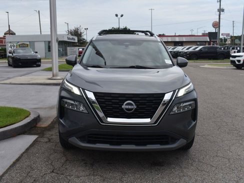 Used 2023 Nissan Rogue SV w/ SV Premium B Package FWD image 17
