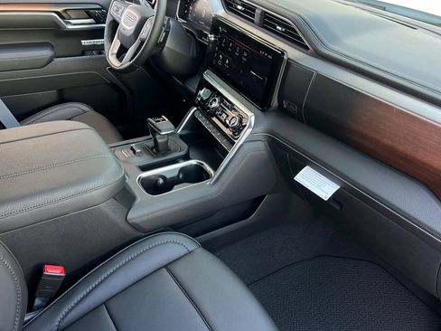 New 2026 GMC Sierra 1500 Denali AWD/4WD image 13