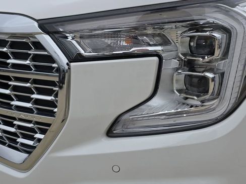 Used 2024 GMC Terrain Denali w/ Denali Premium Package AWD/4WD image 35