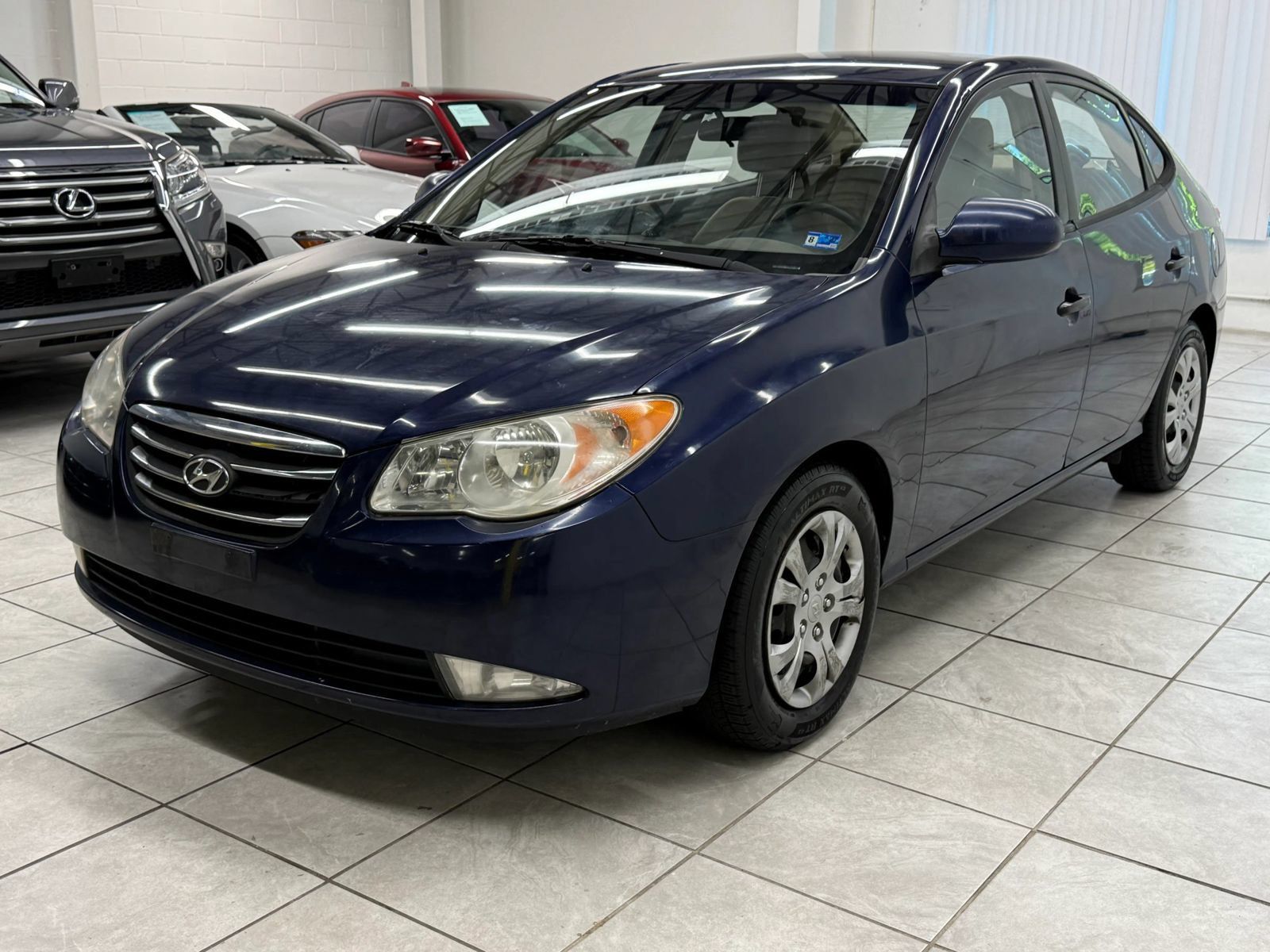 Used 2010 Hyundai Elantra GLS FWD image 3