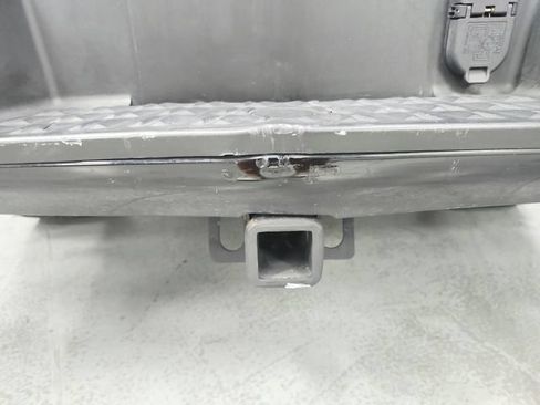Used 2020 Nissan Titan SV w/ SV Convenience Package RWD image 41