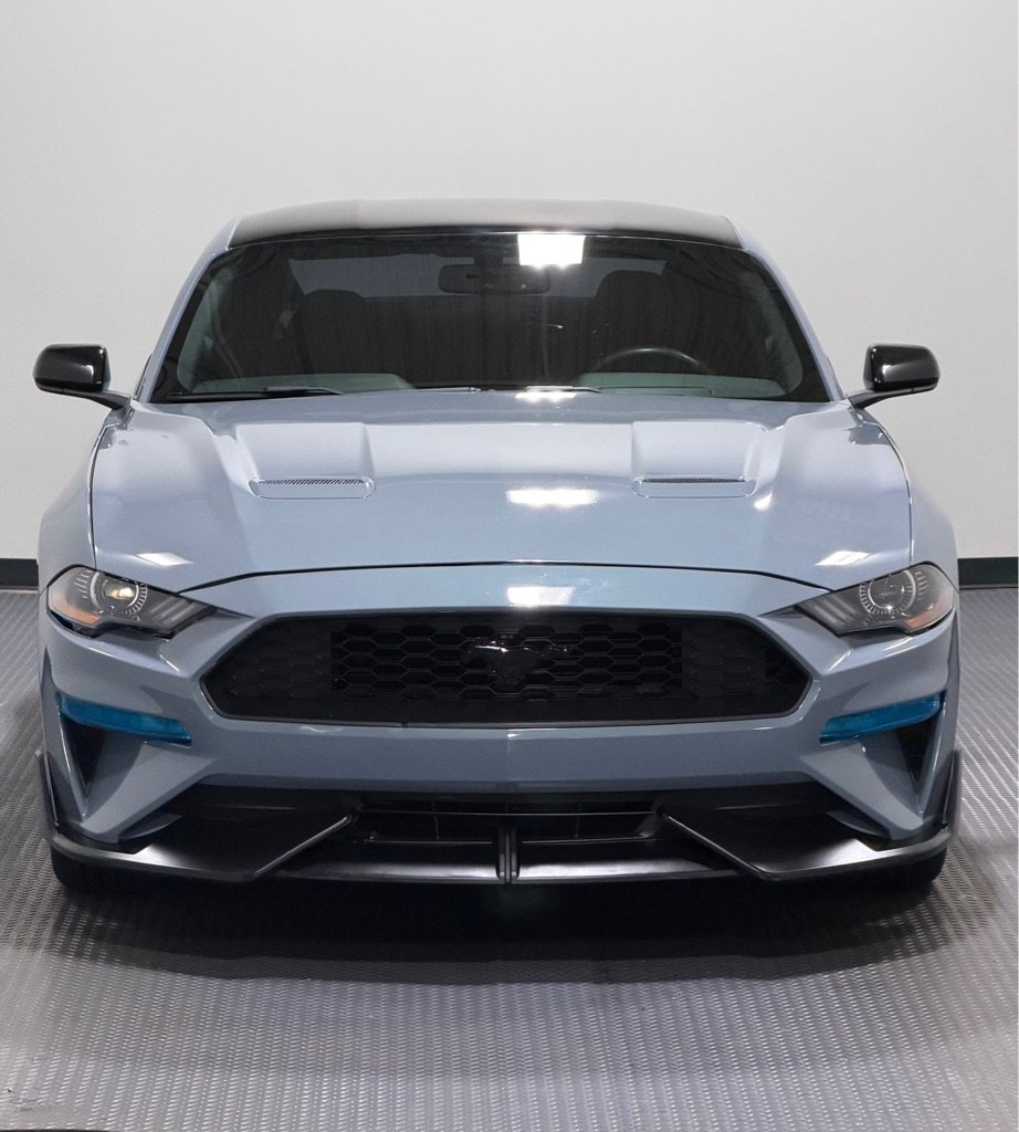 Used 2019 Ford Mustang Coupe w/ Black Accent Package RWD image 3
