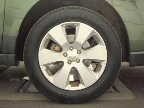 Used 2011 Subaru Outback 2.5i Premium AWD/4WD image 10