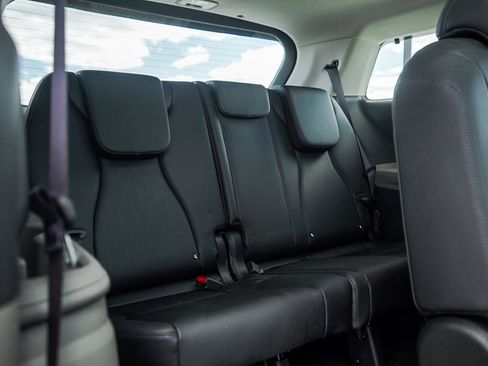 New 2026 Kia Carnival SX FWD image 14
