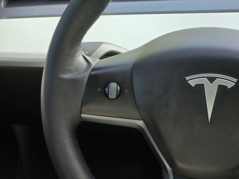 Used 2021 Tesla Model 3 Standard Range Plus RWD image 22