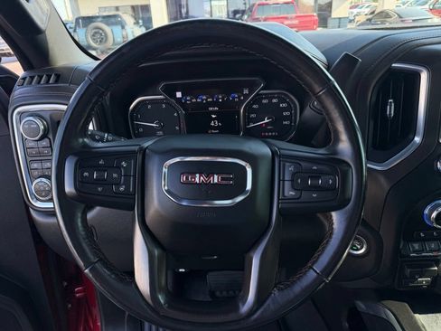 Used 2022 GMC Sierra 2500 AT4 w/ AT4 Premium Plus Package AWD/4WD image 33