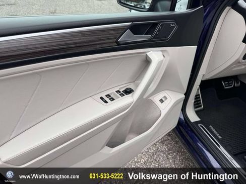 Used 2023 Volkswagen Tiguan SEL R-Line AWD/4WD image 16