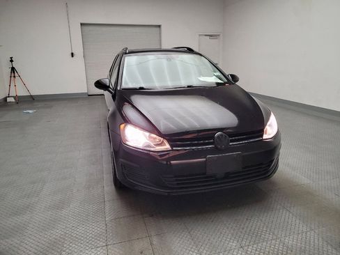 Used 2016 Volkswagen Golf Limited Edition image 14