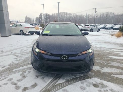 Used 2024 Toyota Corolla LE image 2