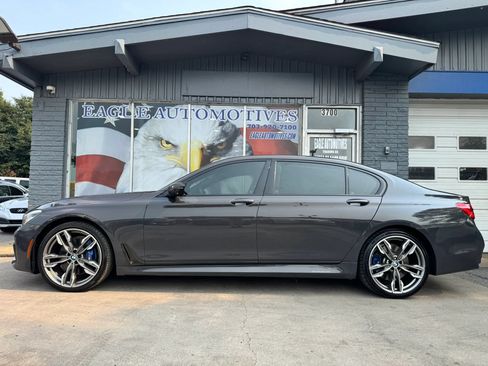 Used 2018 BMW 750i RWD image 6