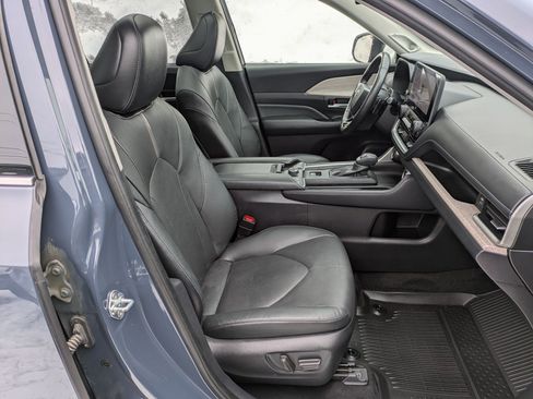 Used 2024 Toyota Grand Highlander Platinum image 24