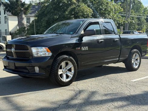 Used 2016 RAM 1500 Express AWD/4WD image 9