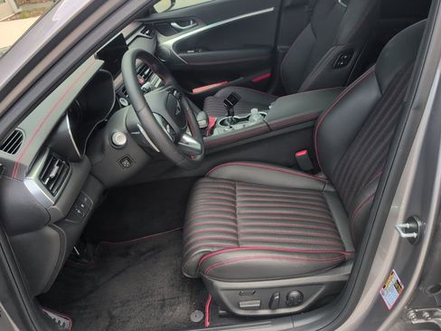 Used 2025 Genesis G70 3.3T Advanced RWD image 4